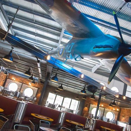 Calypso Hot Tub Breaks Tattershall Lakes Pet Friendly Exterior photo